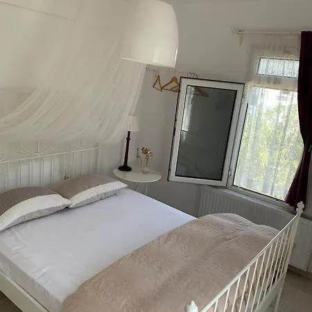 Beyaz Ev Quarto em Acomodações Particulares *
