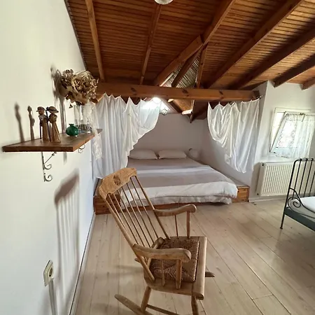 Gazde/Camere de închiriat Beyaz Ev Seferihisar