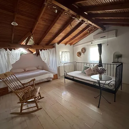 Beyaz Ev Homestay